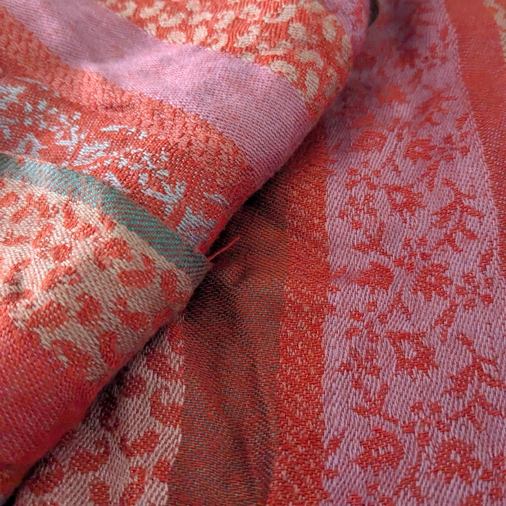 Gorgeous M.S. Manish Shawls Bohemian - Picture 8 of 11